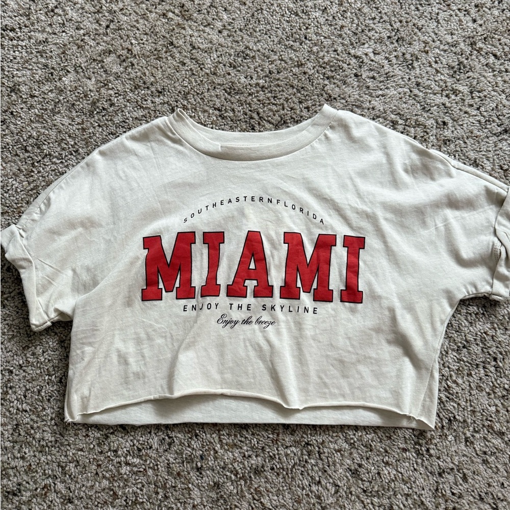 Pull&Bear Miami Graphic Crop Top